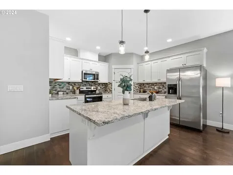 2015 34th Street Washougal WA 98671