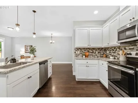 2015 34th Street Washougal WA 98671