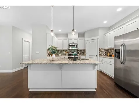 2015 34th Street Washougal WA 98671