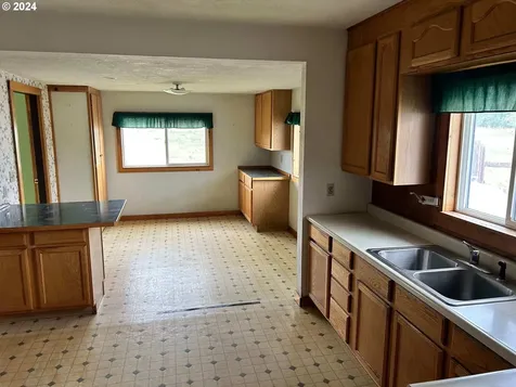 66437 Lathrop Road Joseph OR 97846