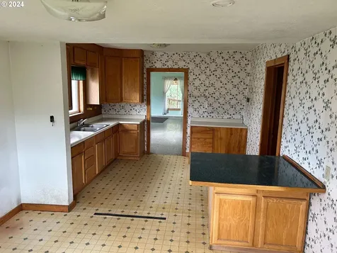 66437 Lathrop Road Joseph OR 97846