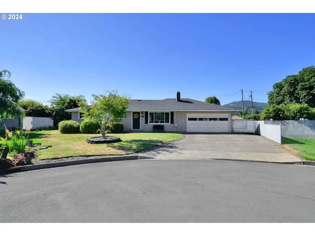 2466 Corral Court Springfield OR 97477