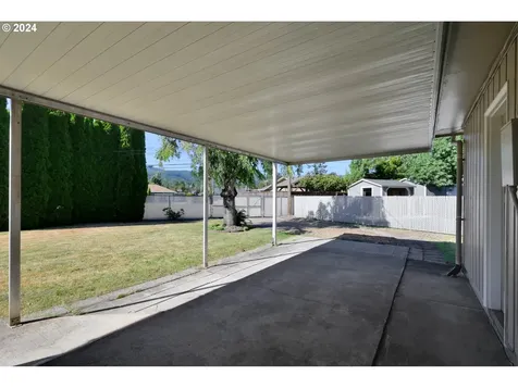 2466 Corral Court Springfield OR 97477