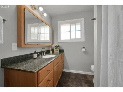 2466 Corral Court Springfield OR 97477