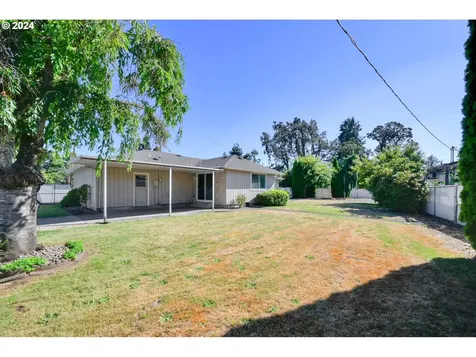 2466 Corral Court Springfield OR 97477
