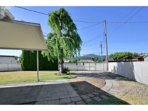 2466 Corral Court Springfield OR 97477
