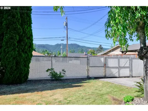 2466 Corral Court Springfield OR 97477