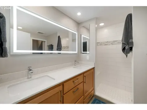 10 Greenridge Court Lake Oswego OR 97035