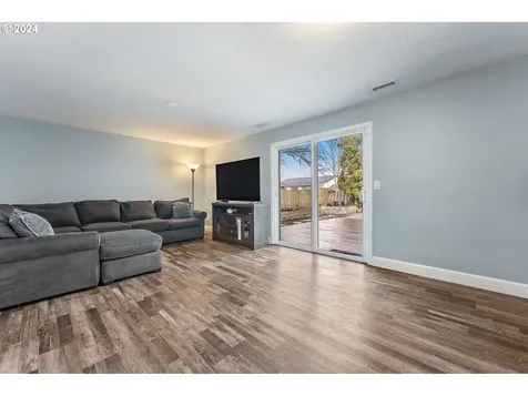 17101 SW Ivy Glenn Street Beaverton OR 97007