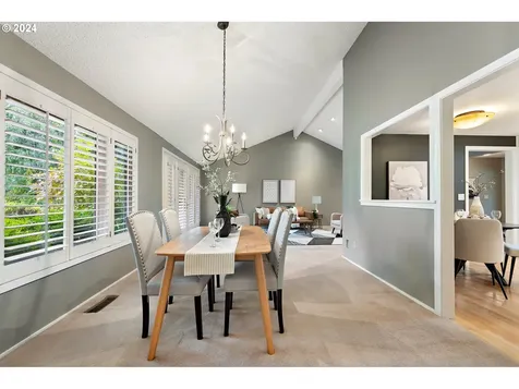 53 Touchstone Lake Oswego OR 97035
