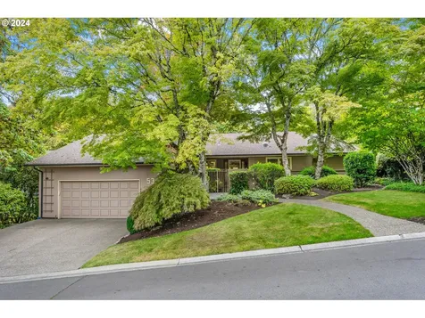 53 Touchstone Lake Oswego OR 97035