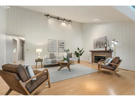 53 Touchstone Lake Oswego OR 97035