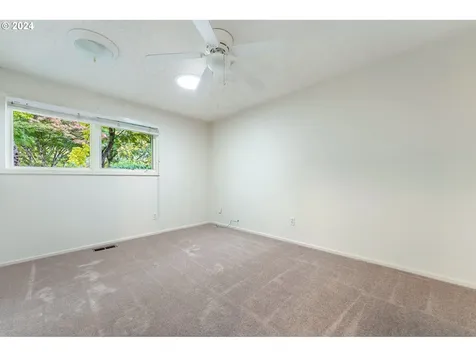 53 Touchstone Lake Oswego OR 97035