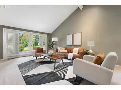 53 Touchstone Lake Oswego OR 97035