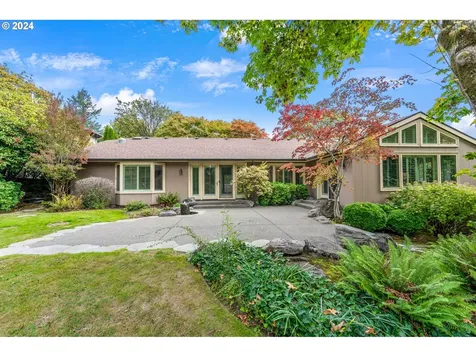 53 Touchstone Lake Oswego OR 97035