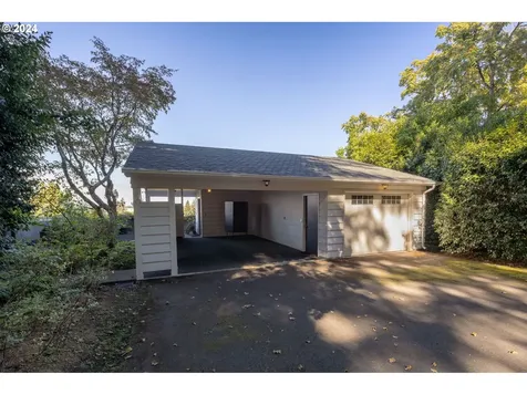 2713 Fairmount Boulevard Eugene OR 97403