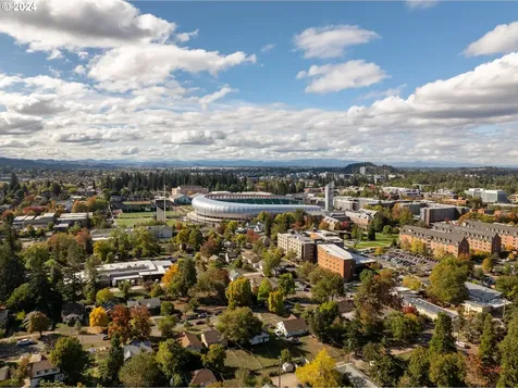 2713 Fairmount Boulevard Eugene OR 97403