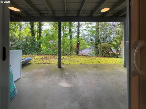 8220 Sw Canyon Lane Portland OR 97225