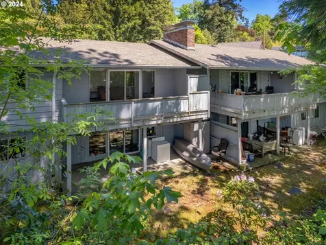 8220 Sw Canyon Lane Portland OR 97225