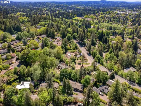 8220 Sw Canyon Lane Portland OR 97225