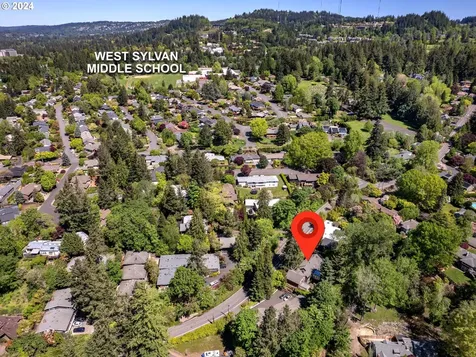 8220 Sw Canyon Lane Portland OR 97225