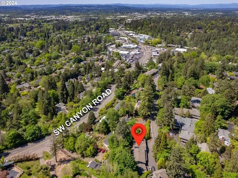 8220 Sw Canyon Lane Portland OR 97225