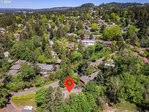 8220 Sw Canyon Lane Portland OR 97225