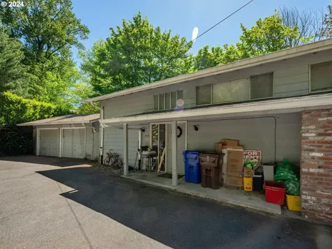 8220 Sw Canyon Lane Portland OR 97225