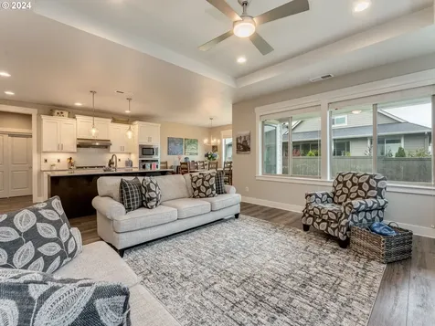 8056 SE Atlas Street Hillsboro OR 97123