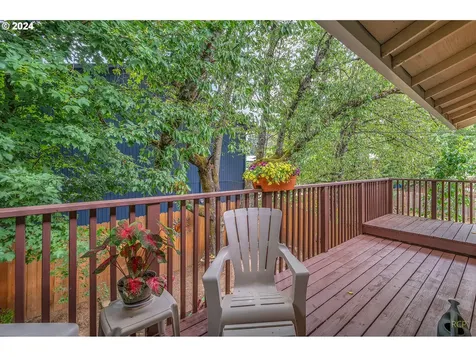 11206 Sw 49th Avenue Portland OR 97219