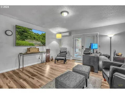 11206 Sw 49th Avenue Portland OR 97219
