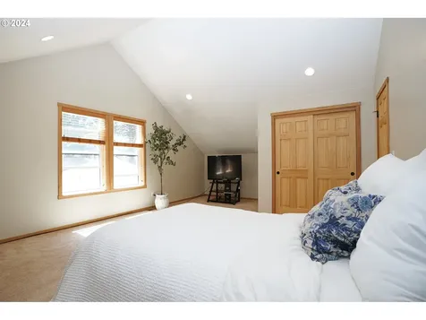 3545 Ridge Road Otis OR 97368