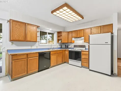 301 NE 202nd Avenue Portland OR 97230