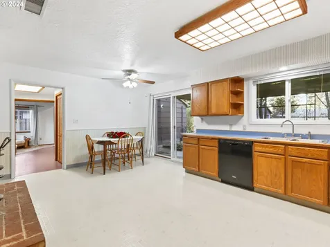 301 NE 202nd Avenue Portland OR 97230