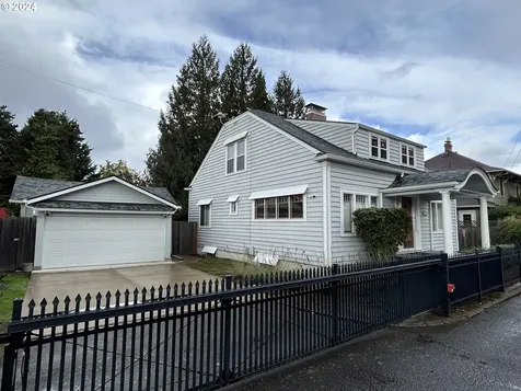 1498 Court Street NE Salem OR 97301