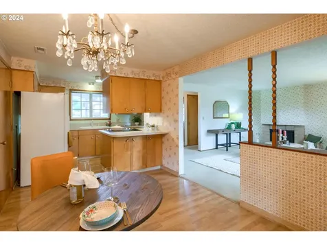 7901 NW 1st Avenue Vancouver WA 98665