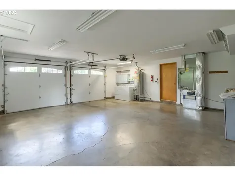 7901 NW 1st Avenue Vancouver WA 98665
