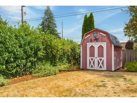 7901 NW 1st Avenue Vancouver WA 98665