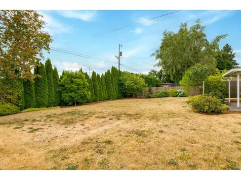 7901 NW 1st Avenue Vancouver WA 98665