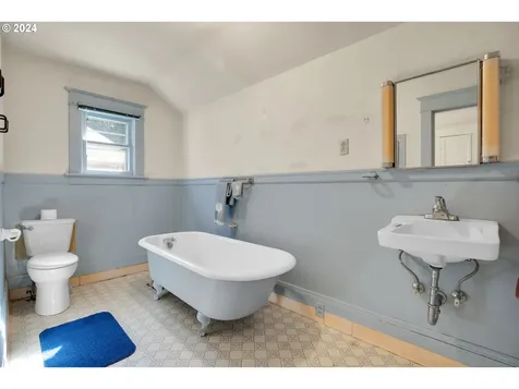 14710 Clackamas River Drive Oregon City OR 97045