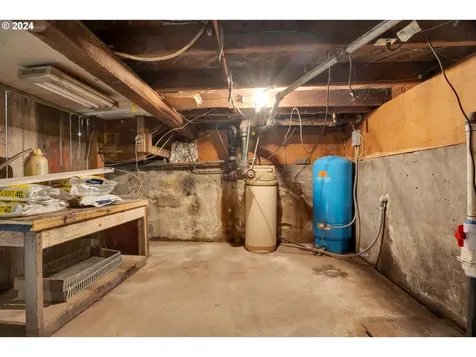 14710 Clackamas River Drive Oregon City OR 97045