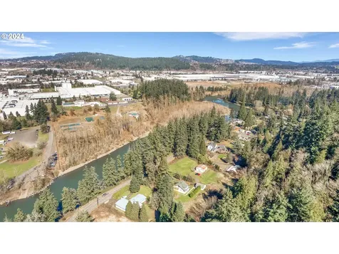14710 Clackamas River Drive Oregon City OR 97045