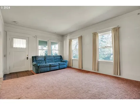 14710 Clackamas River Drive Oregon City OR 97045