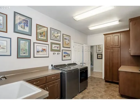 14485 NW Berry Creek Road Mcminnville OR 97128