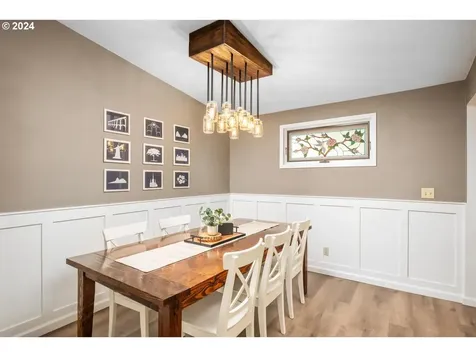 1303 Se 64th Court Hillsboro OR 97123