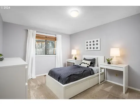 1303 Se 64th Court Hillsboro OR 97123