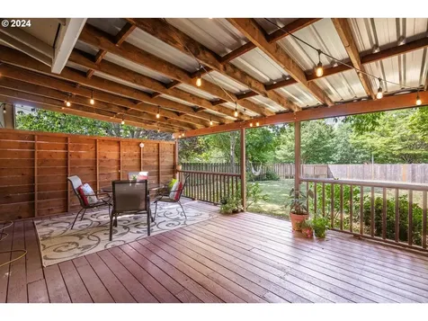 1303 Se 64th Court Hillsboro OR 97123