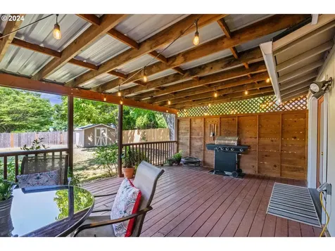 1303 Se 64th Court Hillsboro OR 97123