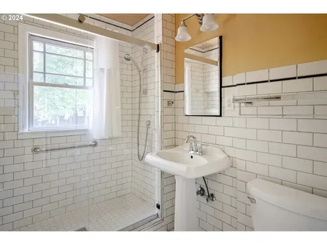 4142 Ne 78th Avenue Portland OR 97218