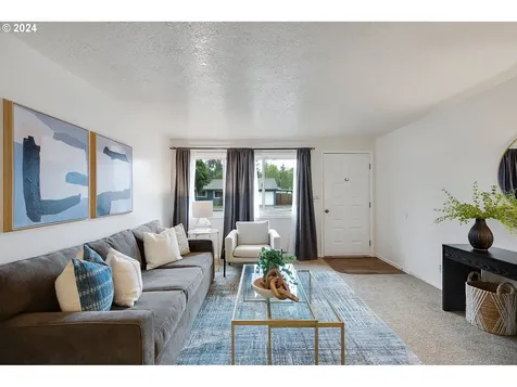 3160 Flower Avenue Ne Salem OR 97301